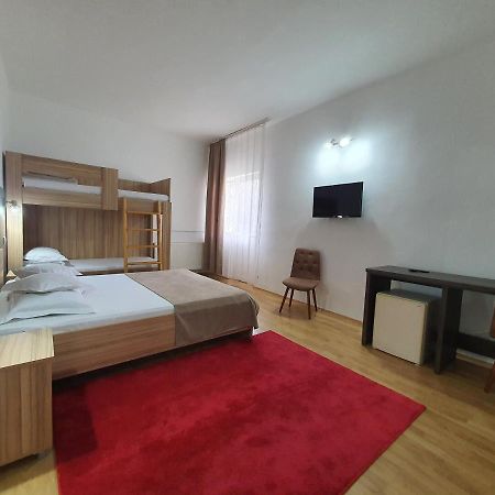 Hotel Mures Toplita  Exterior photo